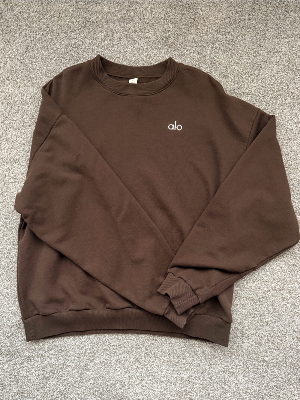 Alo Accolade Crew Neck Pullover in Espresso